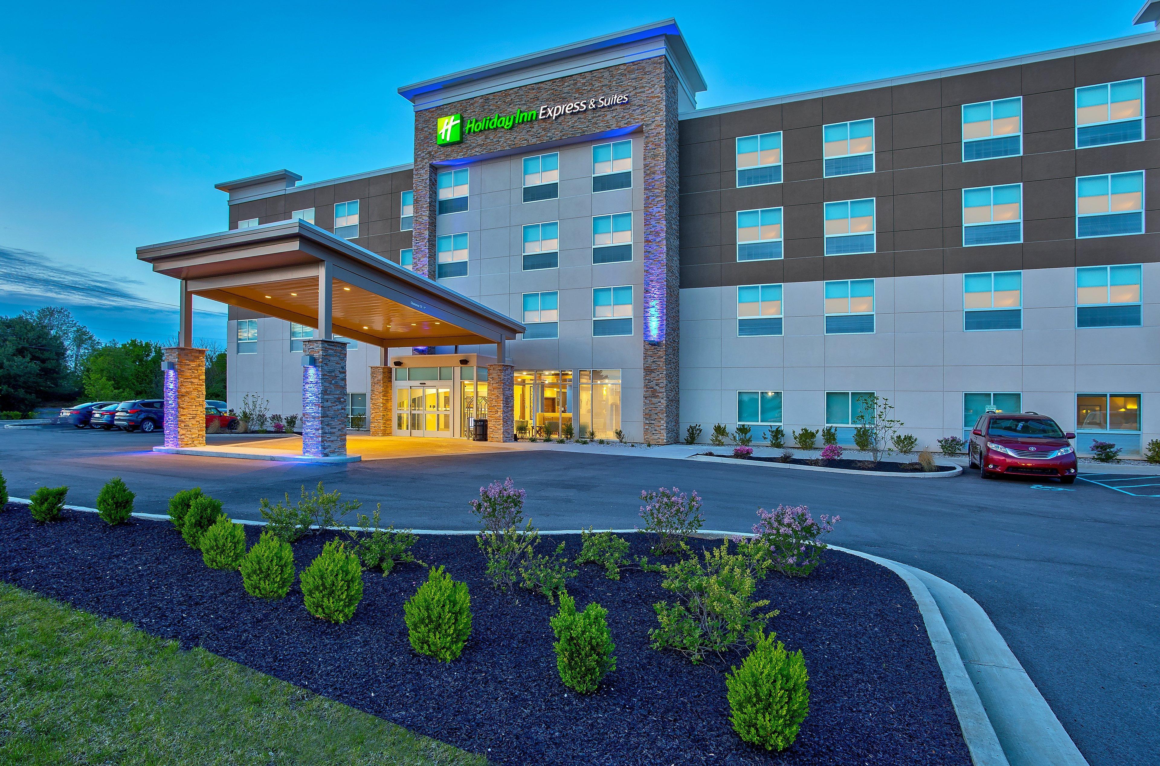Holiday Inn Express & Suites - Lexington W - Versailles By Ihg Dış mekan fotoğraf